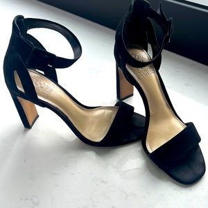 Vince Camuto: black suede heeled sandals, size 7